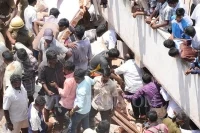 சென்னை அடுக்குமாடி கட்டிடம் இடிந்து விபத்து, மீட்பு பணி - புகைப்படத் தொகுப்பு