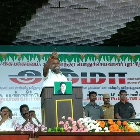 `ரகசியமாக விஜயகாந்துடன் 5 முறை பேச்சுவார்த்தை நடத்தியிருக்கிறோம்!’ - அமைச்சர் உதயகுமார்
