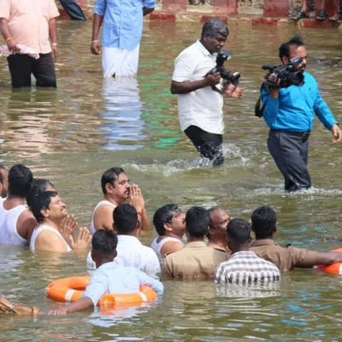 புஷ்கர விழாவில் புனித நீராடிய எடப்பாடி! காவிரி கைவிரிக்கப்பட்ட கதை! அத்தியாயம் - 5