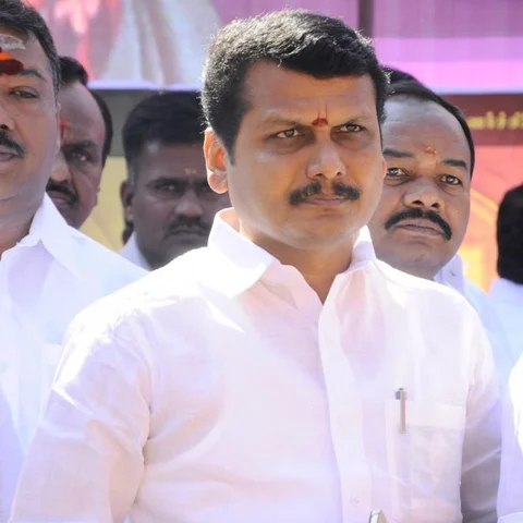 `அ.ம.மு.க-வைத்தான் அதிகம் நம்புகிறார்!’ - செந்தில் பாலாஜிக்கு எதிராக வரிந்துகட்டும் தி.மு.க-வினர்