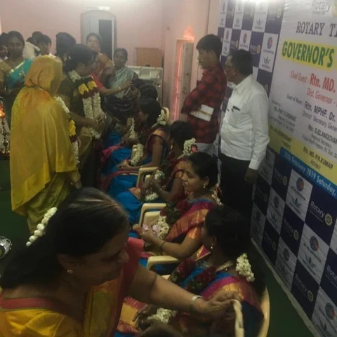 `ஏங்கினோம், தற்போது ஆனந்தமாக இருக்கிறது!’ - வளைகாப்பால் நெகிழ்ந்த 43 ஏழை கர்ப்பிணிகள்