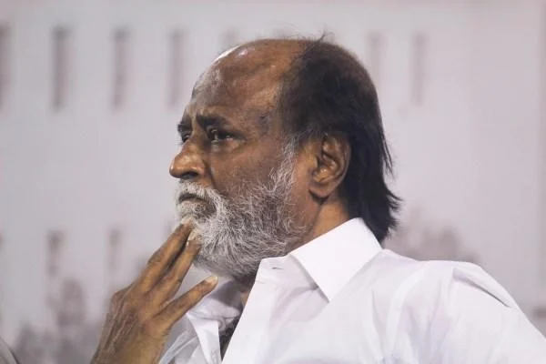 அமெரிக்கா பறந்தார் ரஜினிகாந்த்!