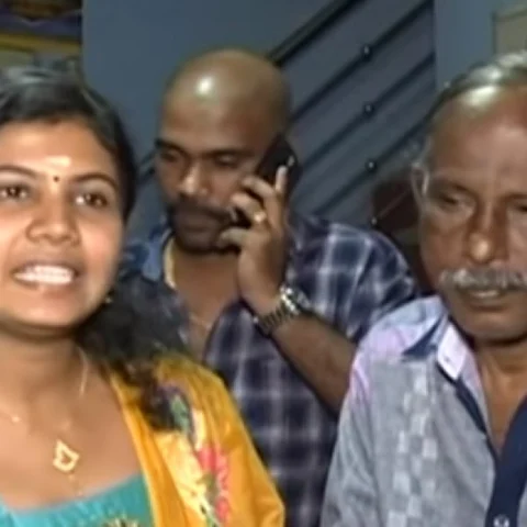 `தீப்பெட்டி தொழில்... பிளாஸ்டிக் கம்பெனி வேலை...’ - மகளை ஐஏஎஸ் ஆக மாற்றிய ஏழைத் தந்தைக்கு நேர்ந்த சோகம்!