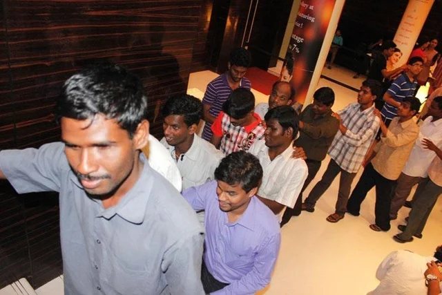 ''எங்களுக்கு அரசு எதுவும் செய்யலை.. அதிகாரிகளையும் சந்திக்க முடியலை!'' - கண்ணீரில் மாற்றுத்திறனாளிகள்!
