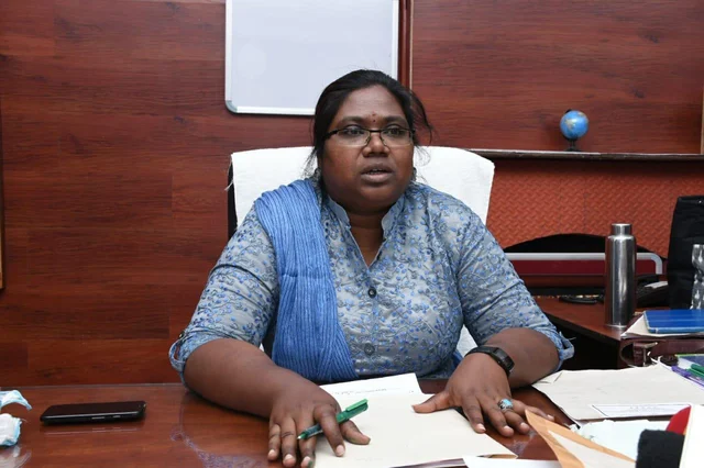 தெப்பக்காடு யானைகள் முகாம் துவங்குவதில் தாமதம் - வனத்துறை அமைச்சர் காரணமா?