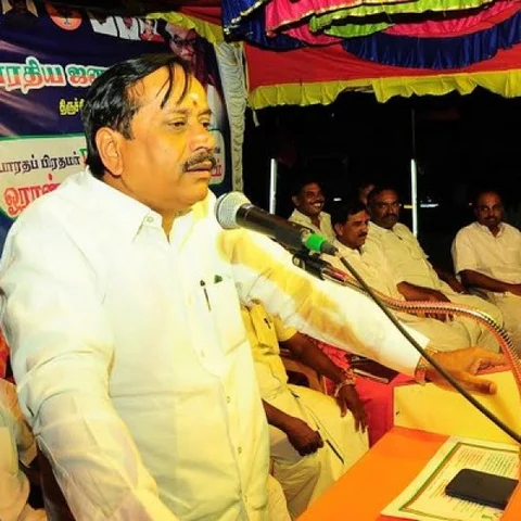 ஹெச்.ராஜாமீது வழக்குப்பதிவு செய்ய உயர் நீதிமன்றம் உத்தரவு!