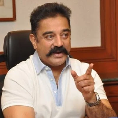 ‘‘கேரளா என்டெ தேசமாக்கும்; பினராயி விஜயன் என் முதல்வராக்கும்!’’ - நெகிழும் கமல்!