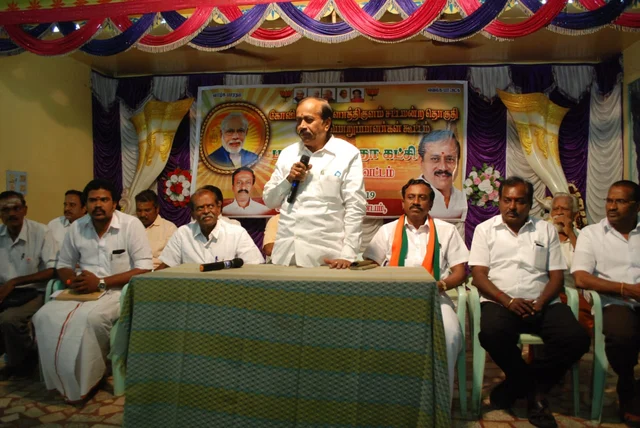 ``தம்பிதுரையின் டார்க்கெட் முதல்வர் எடப்பாடி பழனிசாமிதான்!’’ - கோவில்பட்டியில் ஹெச்.ராஜா பேச்சு