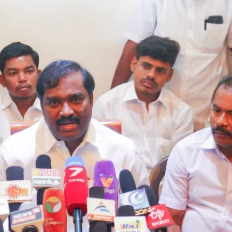 ‘அஜித்துக்கு நூல் விட்டார்கள் அவர் அறுத்தெறிந்துவிட்டார்’– பா.ஜ.கவை விளாசிய வேல்முருகன்
