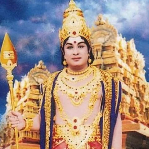 'பூஜை’ கே.ஆர்.விஜயா, ‘தரிசனம்’ ஜெயலலிதா... எம்.ஜி.ஆரின் கடவுள் பக்தி..! - ஒப்பனையும் ஒரிஜினலும்! எம்.ஜி.ஆர் 100 #MGR100 அத்தியாயம்-17