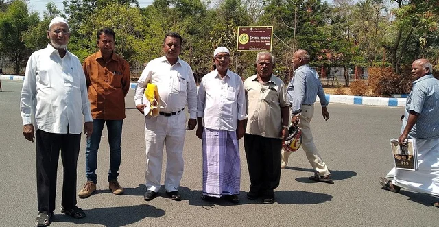 கூலித் தொழிலாளர்களுக்கும் ஊதியத்துடன் விடுமுறை! - சுயேச்சை வேட்பாளரின் கோரிக்கை விசாரணைக்கு ஏற்பு
