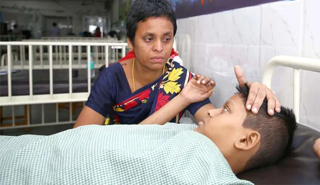 மரணப் படுக்கையில் உயிருக்குப் போராடும் சிறுவன் #SaveCharan