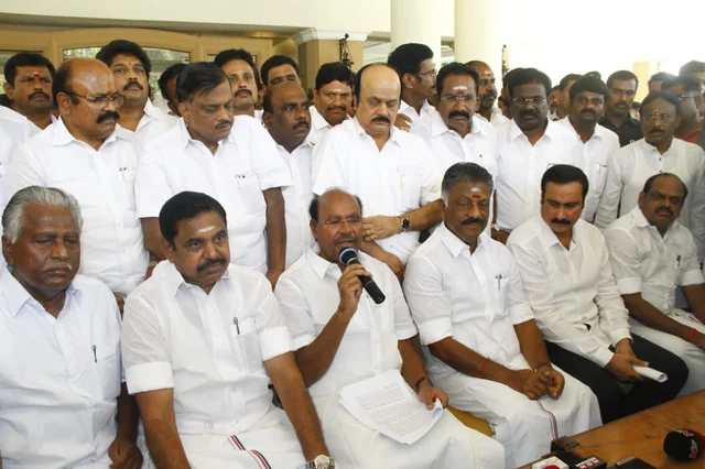 `திராவிடக் கட்சிகளோடு கூட்டணி!’ - அன்று என்ன சொன்னார் ராமதாஸ்?