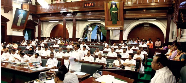 கூட்டணி முதல் குண்டர்கள் வரை: 6 நிமிட வாசிப்பில் ஜூ.வி.யின் 9 தெறிப்புகள்!