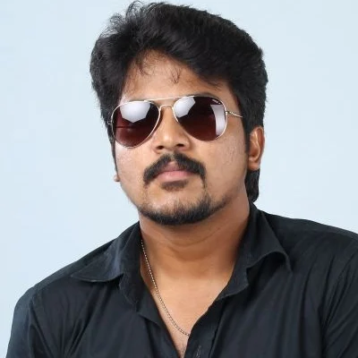 ”அடுத்த விஜய்யா நானா?!”... பதறும் ஆதித்யா டிவி அஸார்!