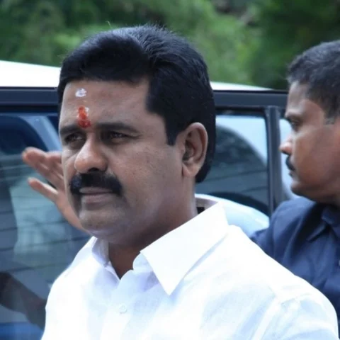 ''அமைச்சர்களே... எடுத்த உறுதிமொழி ஞாபகம் இருக்கிறதா?" குடிமக்களின் குரல்