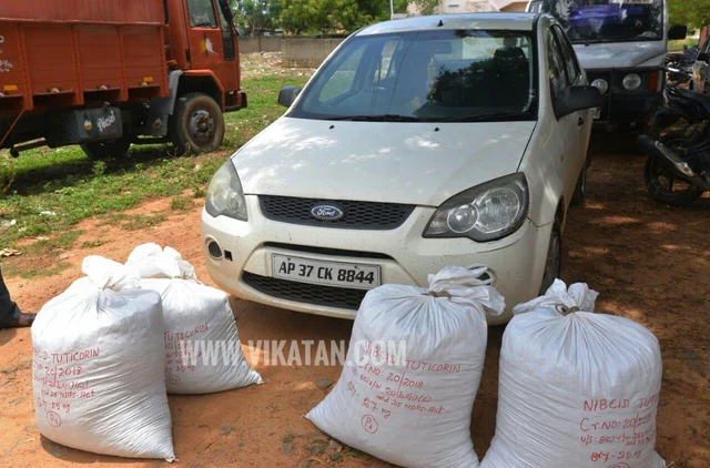 தூத்துக்குடியில் 102 கிலோ கஞ்சா பறிமுதல்! கடத்தலில் ஈடுபட்ட 2 பேர் கைது