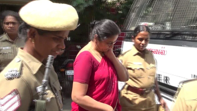 `நிர்மலா தேவியின் ஜாமீனுக்குத் தொடர்ந்து எதிர்ப்புத் தெரிவிக்க என்ன காரணம்?!’- நீதிமன்றம் கேள்வி