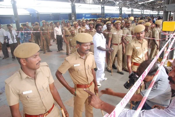 சென்ட்ரல் குண்டுவெடிப்பில் காயம் அடைந்தவர்களிடம் சிபிசிஐடி போலீஸ் நேரில் விசாரணை!