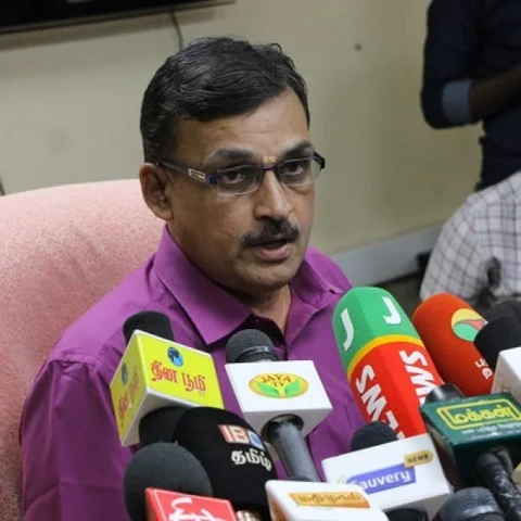 கஜா புயல்..! - தமிழகத்துக்கு உதவத் தயார் - ராஜ்நாத் சிங் அறிவிப்பு! #Gajacyclone #LiveUpdates