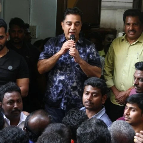பிப்.21ல் கட்சி பெயர் அறிவிப்பு: அரசியல் பற்றி என்ன சொல்கிறார் கமல்?
