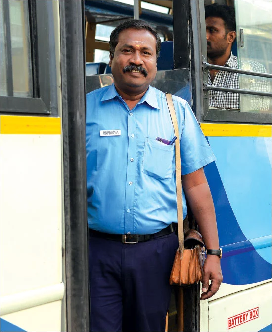 விகடன் போஸ்ட்: ஆபாச வீடியோ... தேவை அதிக கவனம், 'அ.தி.மு.க அணிக்கு ஓட்டு இல்லை!'