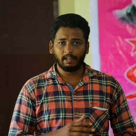 `நாட்டிலேயே அதிக கட்டணம் வசூலிக்கும் ஒரே அரசு மருத்துவக் கல்லூரி இதுதான்!’ - கொதிக்கும் மாணவர் சங்கம்