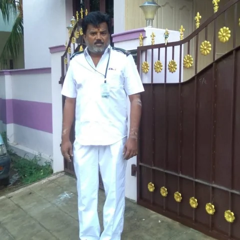 தூக்க மாத்திரை கேட்டு ஒரு கைதி என்னை என்ன செஞ்சார் தெரியுமா..? - ஓர் ஆண் செவிலியரின் அனுபவம்! #WorldNurseDay