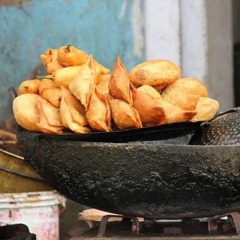 உணவுப் பிரியர்கள் பயணிக்கவேண்டிய 5 முக்கிய இந்திய நகரங்கள்!