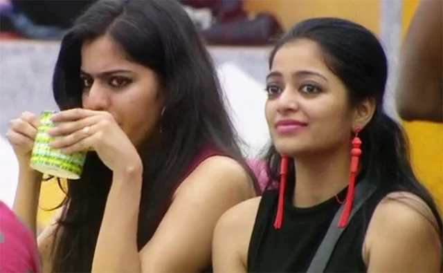 மும்தாஜின் மும்பை ஃப்ளாஷ்பேக்... ஜனனியின் ஸ்மார்ட் தங்கை! #BiggBossTamil2