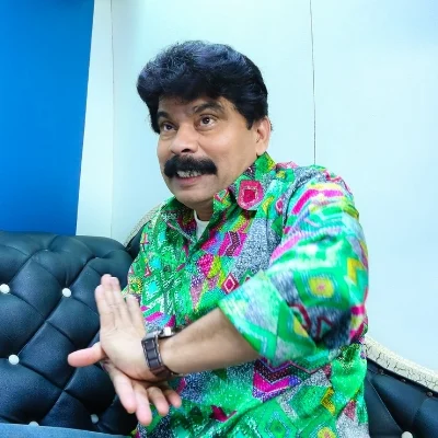 ’கபாலி’ ரஜினி ஃபீவர் சமயத்துல ’லிங்கா’ ரஜினி மெமரீஸ்! ‘அட்ரா மச்சான் விசிலு’ படம் எப்படி?