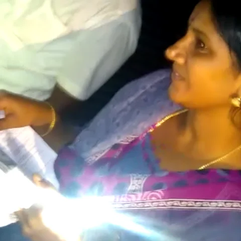இரவில் பணப்பட்டுவாடா செய்யும் அ.தி.மு.க பெண் நிர்வாகி! - நடவடிக்கை எடுக்க கலெக்டர் உறுதி