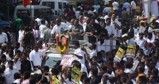 தடுமாறிய தினகரன்... விழுந்த கலைராஜன்... திணறிய தங்க தமிழ்ச்செல்வன்... ஜெ.சமாதியில் நடந்த தள்ளுமுள்ளு