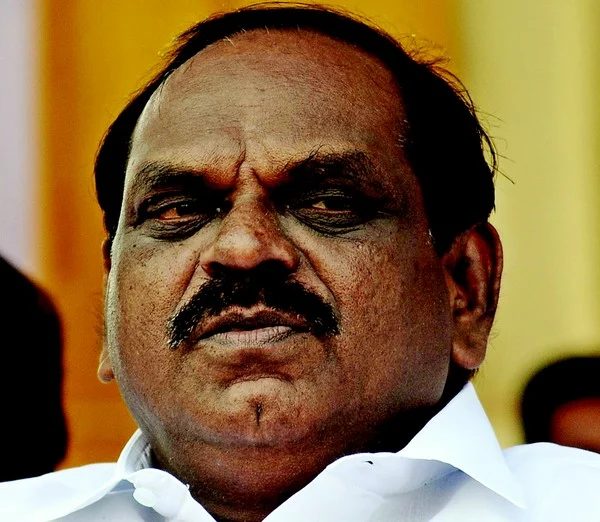 ஒரத்தநாட்டில் அமைச்சர் வைத்திலிங்கம் தோல்வி