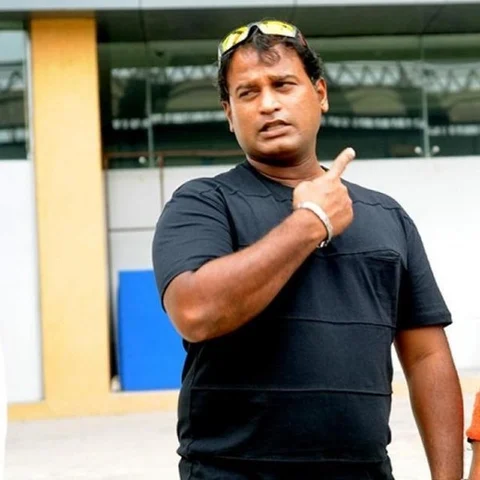 நெருங்கும் டி20 உலகக்கோப்பை - பயிற்சியாளர் அவதாரத்தில் ரமேஷ் பவார்!