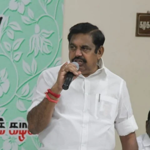 `அம்மா சென்டிமென்ட் எல்லாம் முடிந்துவிட்டது!' - எம்.எல்.ஏ-க்களிடம் விவரித்த எடப்பாடி பழனிசாமி