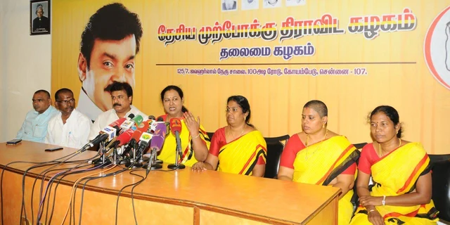 `ஒரு பெண் இருந்தால், 10 பேர் பெண் கேட்கத்தான் செய்வார்கள்!'- கூட்டணி குறித்து பிரேமலதா