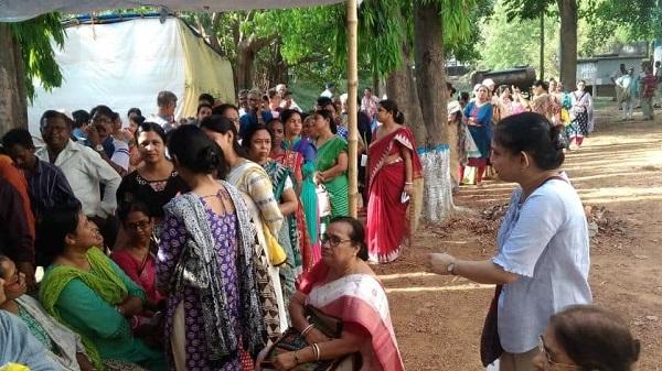 `தாக்குதல், பெட்ரோல் குண்டு, துப்பாக்கிச்சூடு!’ - களேபரமான மேற்கு வங்க வாக்குப்பதிவு