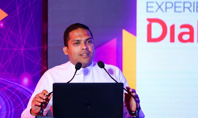 `சர்ச்சுக்குப் போக வேண்டாம் என என் தந்தை ஏற்கெனவே கூறினார்' - சர்ச்சையைக் கிளப்பிய இலங்கை அமைச்சரின் பேச்சு