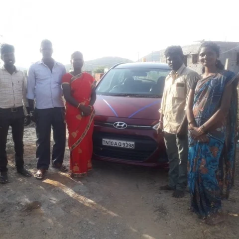 ``விஜய் சேதுபதி கொடுத்த கார்லதான் மக்களை மீட்கப் போய்ட்டு இருக்கேன்'' - பச்சையம்மாள்!
