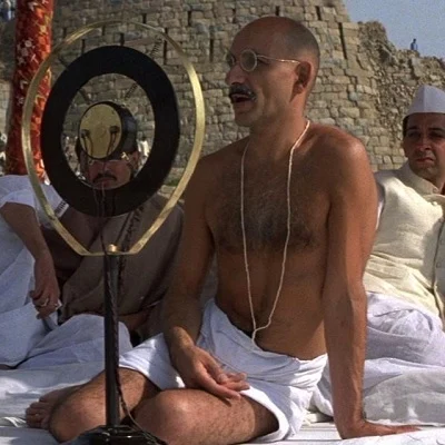 காந்தி ஜெயந்திக்கு திரையரங்குகளில் இலவசக் காட்சிகள்!