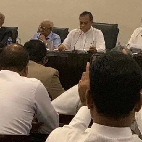 தொடரும் அரசியல் குழப்பம் - நவம்பர் 7-ல் மீண்டும் கூடுகிறது இலங்கை நாடாளுமன்றம்!