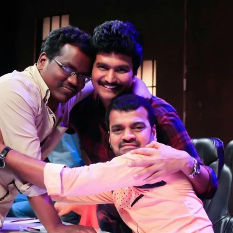 ``குடும்பப் பிரச்னைகள் எவ்வளவு இருந்தாலும் வேலையில் அதைக் காட்டிக்க மாட்டார் தாடி பாலாஜி..!’’ - டைரக்டர் தாம்ஸன்