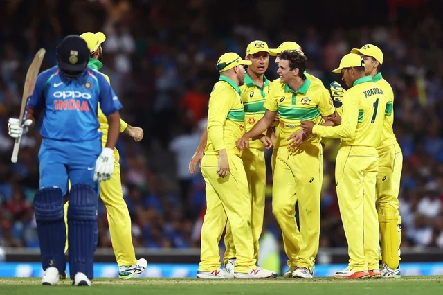 ரோஹித் ஷர்மா சாதனை சதம்! - ஆஸ்திரேலிய அணிக்கு 1000-வது வெற்றி #AUSvIND