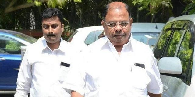 ’சாப்பிட்டுவிட்டு வீட்டில் ரெஸ்ட் எடுங்க’ - ஒரு லட்சம் அபராதம் விதித்து வெற்றிவேலுக்கு நீதிமன்றம் குட்டு!