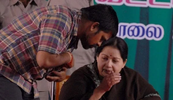 ரஜினியின் புது பேரன் முதல் ஜியோ ஆஃபரின் நிஜ பின்னணி வரை...! நேற்றைய ஹிட்ஹாட் செய்திகள்! #VikatanTopHits