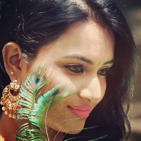 ''சீரியலில் முத்தக் காட்சியில் நடிப்பது எப்படி?"- 'மாப்பிள்ளை' ஜனனியின் பதில் என்ன?