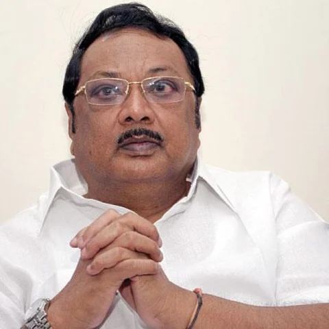 `திருவாரூரில் வெற்றி; திருப்பரங்குன்றத்தில் இரண்டாவது இடம்!' - அழகிரியை அசைத்துப் பார்த்த ஆய்வறிக்கை