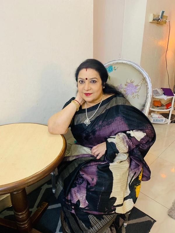``நடிகை கஸ்தூரிக்கு நன்றிகள்!" - சர்ச்சையான ட்வீட்டுக்கு நடிகை லதா பதிலடி!