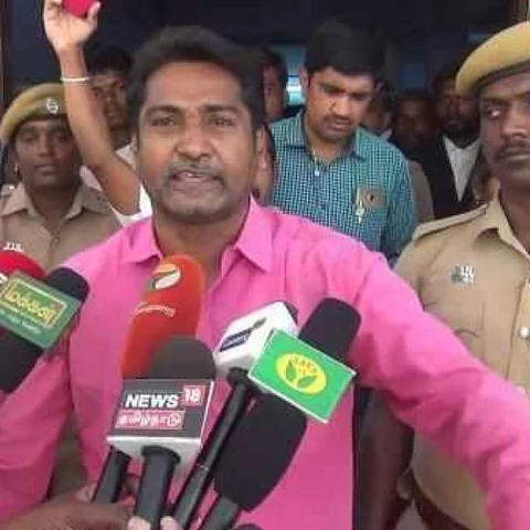 `என் அறையைவிட விசாரணைக் கைதிகளின் அறை படுமோசம்!'- விடுதலையான முகிலன் பேட்டி